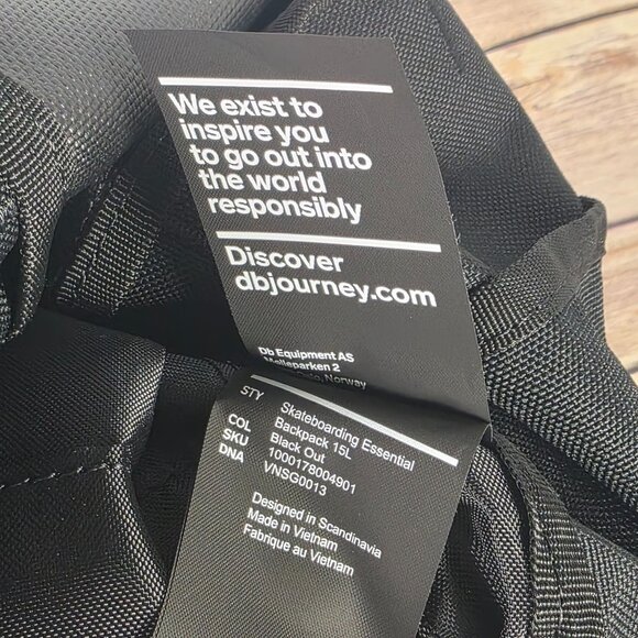 Db Scandinavian Essential 25L Backpack Black Out Travel & Urban Use - Picture 14 of 15